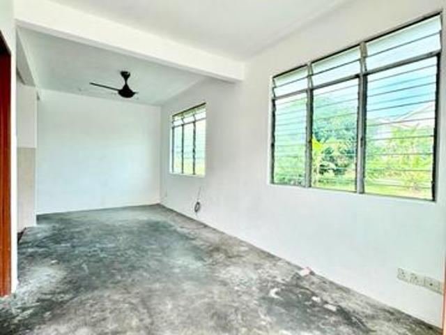 Townhouse for sale in Malaka
