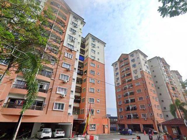 Apartment for sale in Petaling, Damansara Damai