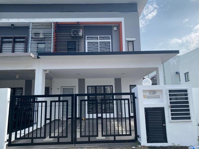 Terraced House for rent in Petaling, Alam Impian