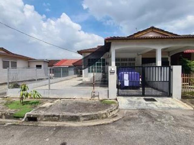 Terraced House for sale in Wellesley, Penang