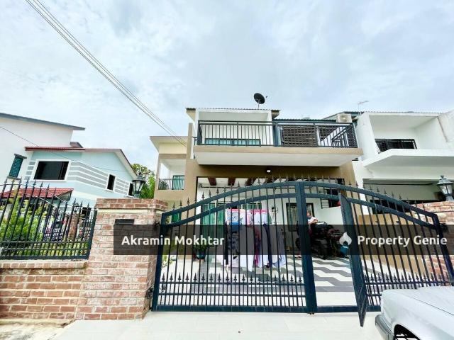 Terraced House for sale in Tanjong Sepat, Selangor