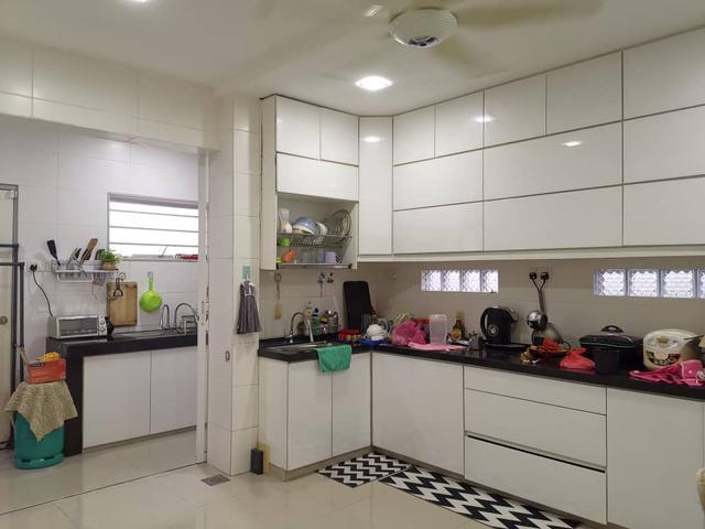 Terraced House for sale in Seri Kembangan, Majlis Bandaraya Subang Jaya