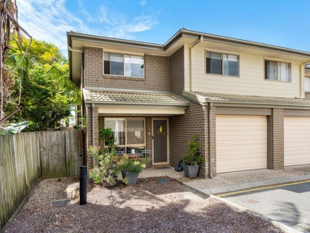 Townhouse for sale in Toombul, Queensland
