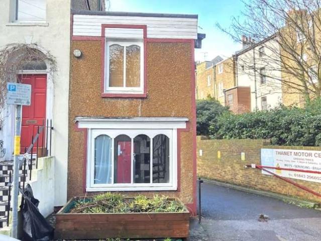 Cottage for sale in Margate Old Town, Acol