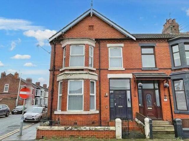 House for sale in Calderstones