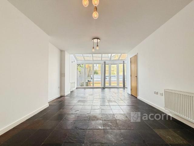 House for rent in Worcester Park Estate, Monks Orchard