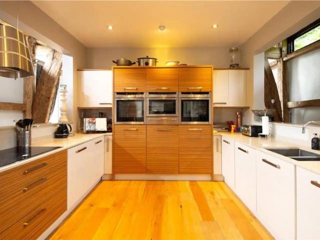 House for rent in Pouchen End, Hertfordshire
