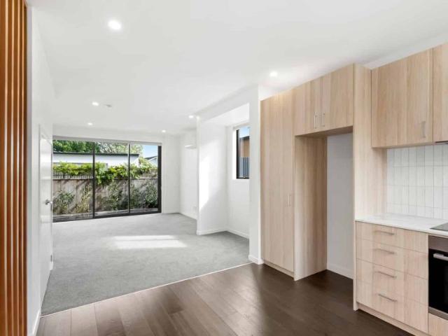 Townhouse for rent in Days Bay, Wellington
