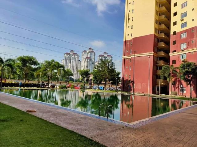 Apartment for sale in Petaling, Damansara Damai