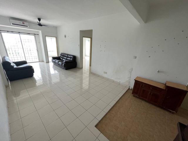Condominium for sale in Petaling, Subang Jaya