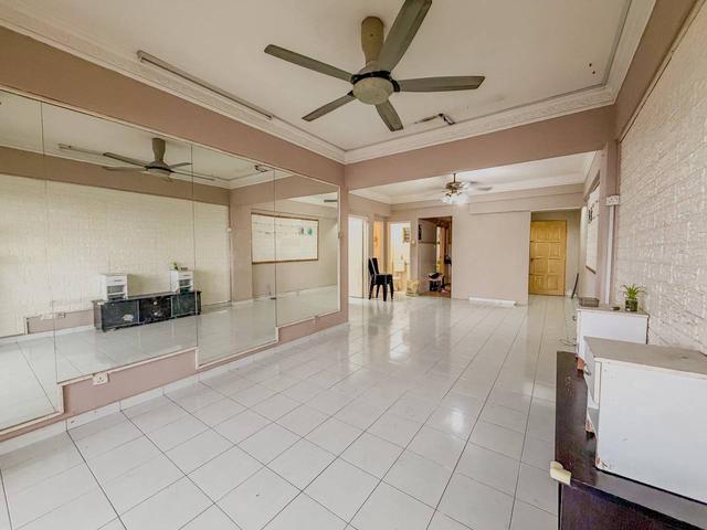 Apartment for sale in Kajang, Langat