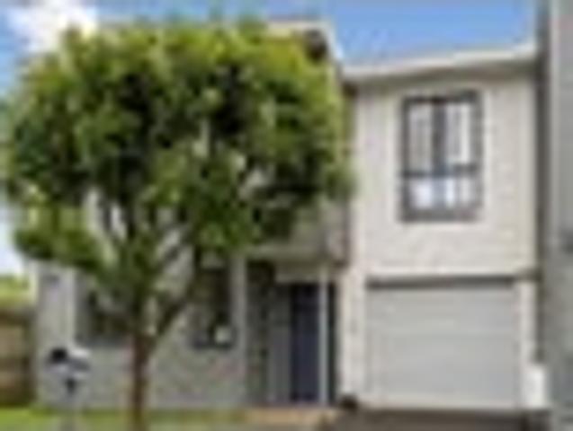 House for sale in Avondale