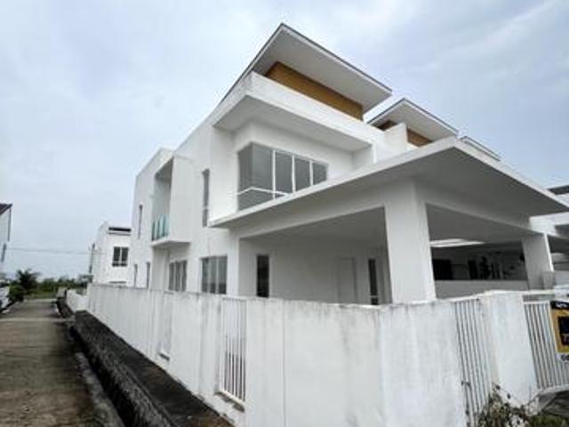 Terraced House for sale in Sendayan Village, Negeri Sembilan