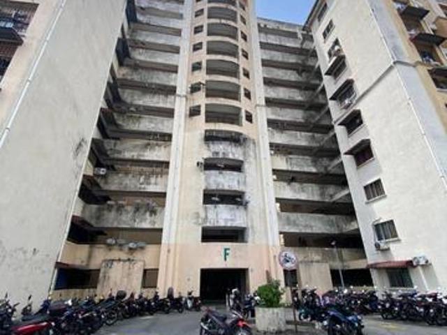 Apartment for sale in Bandar Kinrara, Majlis Bandaraya Subang Jaya