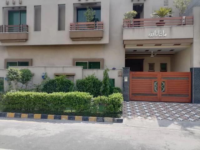House for sale in Faisalabad, Islamabad Capital Territory