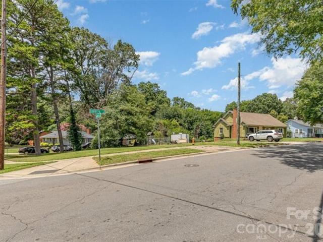 Land for sale in Mecklenburg, North Carolina