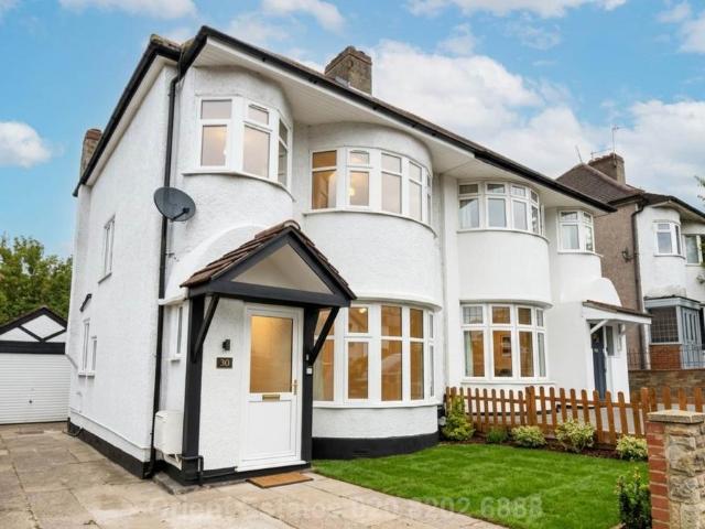 House for rent in Hendon Central, The Hyde