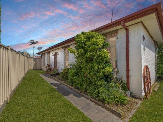 House for sale in Coolaroo, Melbourne