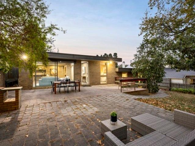 House for sale in Malvern East