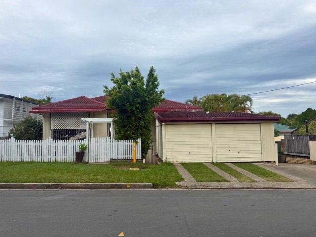 House for sale in Ferny Hills, Greater Brisbane