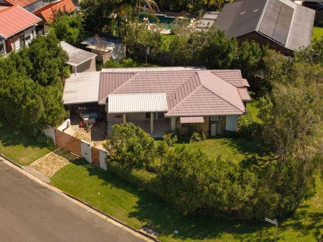 House for sale in Ashmore City, Queensland