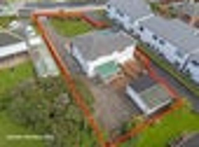 House for sale in Waitākere Ranges, Oratia