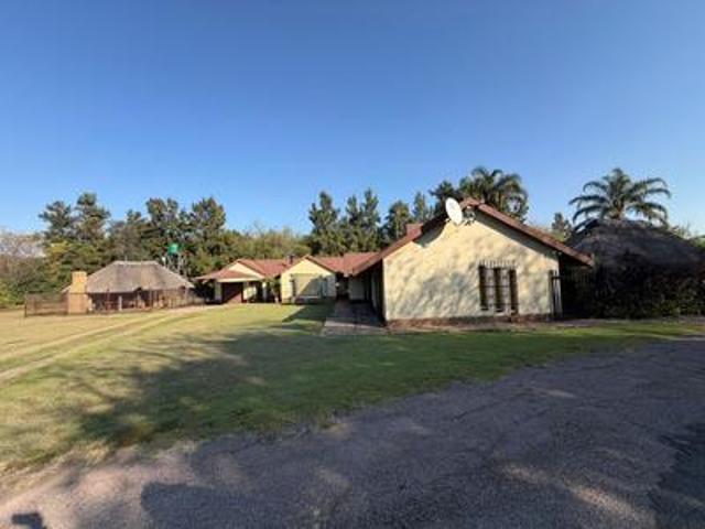 Farm for sale in Waterkloof, Gauteng
