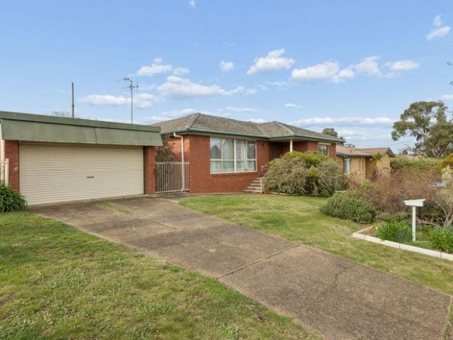 House for sale in Brisbane Grove, New South Wales