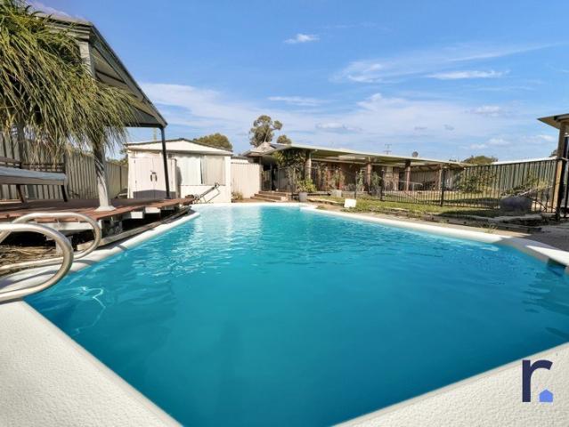 House for sale in Calista, Western Australia