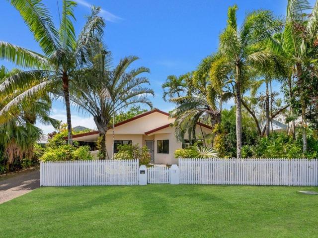 House for sale in Kewarra Beach, Queensland