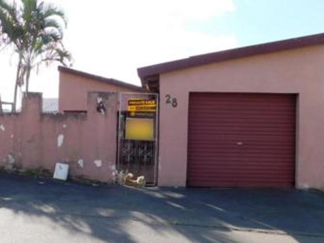 House for sale in Chatsworth, Kwazulu-natal