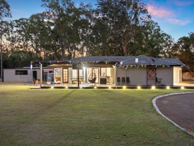 Cottage for sale in Toombul, Queensland
