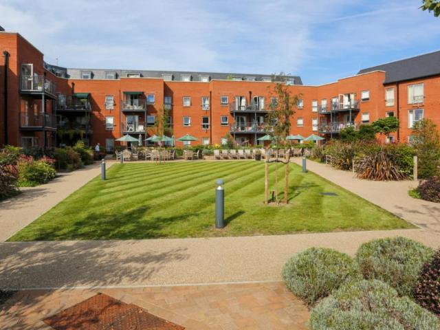 Apartment for rent in Wyndham Park, Salisbury