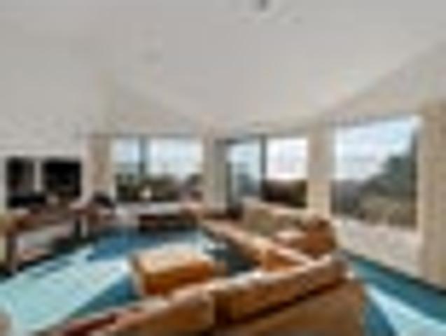 House for sale in Days Bay, Wellington