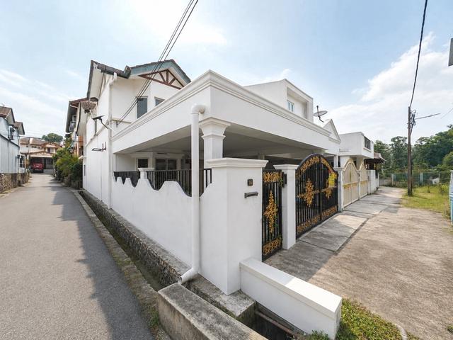 Terraced House for sale in Country Heights Damansara, Kuala Lumpur