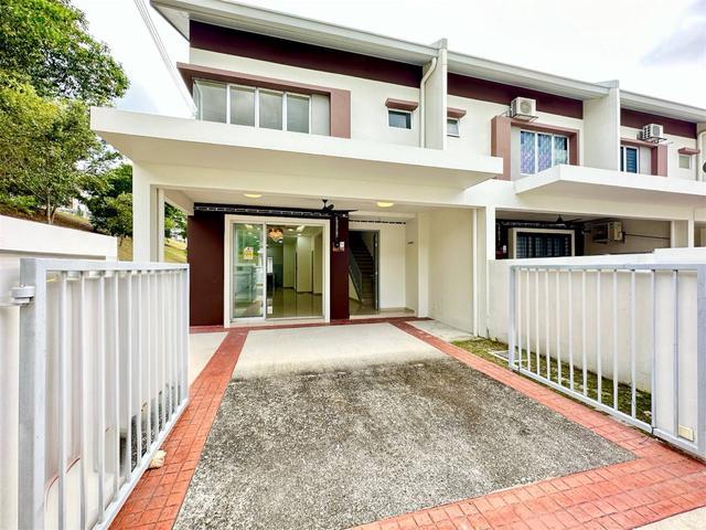 Terraced House for sale in Tanjong Sepat, Selangor