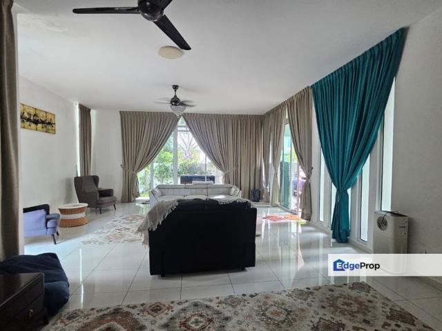 House for sale in Malaka