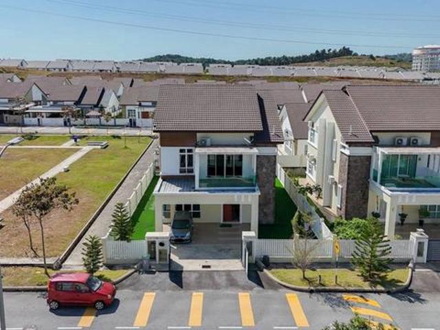 Bungalow for sale in Sendayan Village, Negeri Sembilan