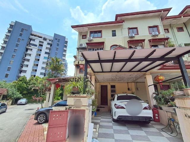 Townhouse for sale in Cheras