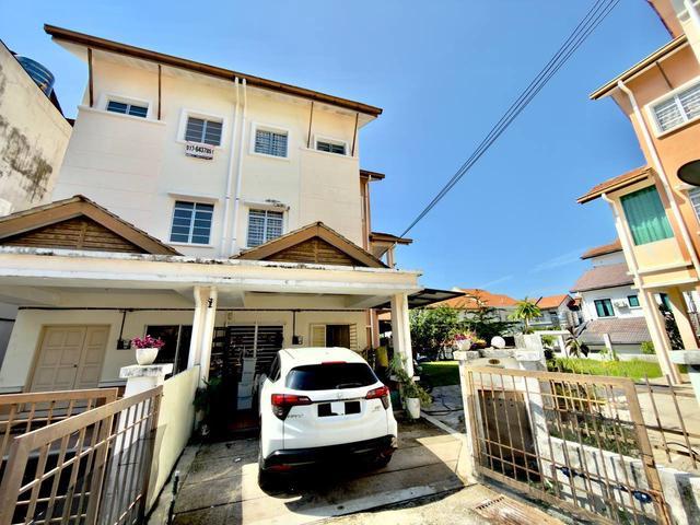 Terraced House for sale in Langat, Selangor