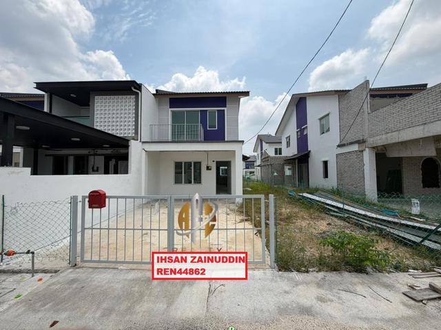 Terraced House for sale in Wellesley, Penang