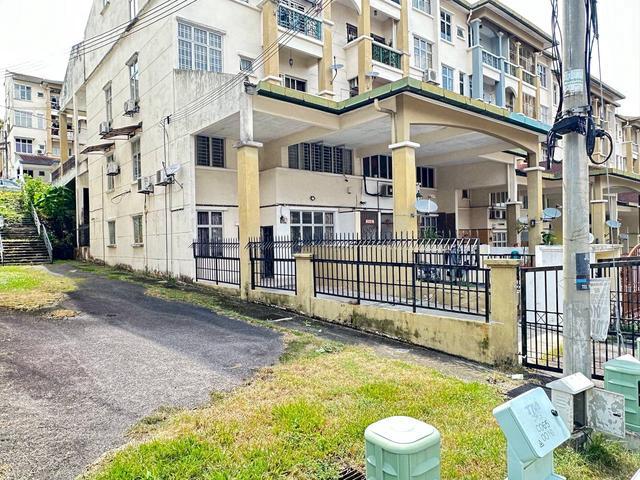 Townhouse for sale in Cheras