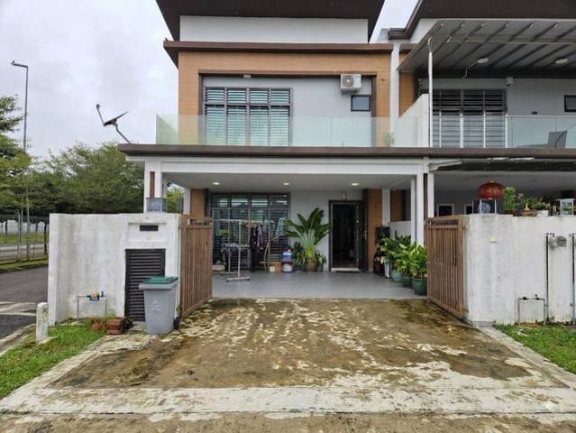 Terraced House for sale in Ulu Tiram, Johor