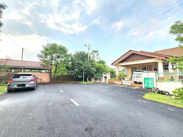 Residential House for sale in Bandar Baru Salak Tinggi, Sepang