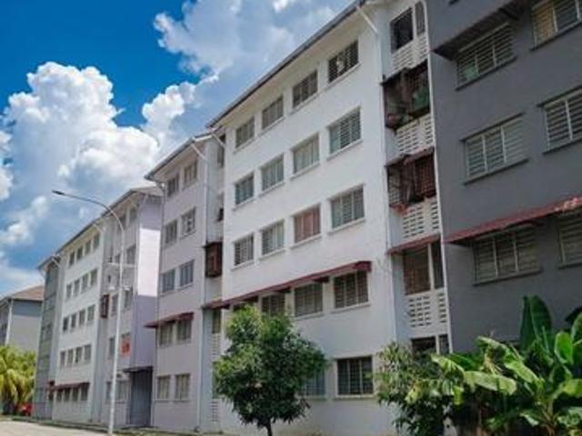 Apartment for sale in Malaka