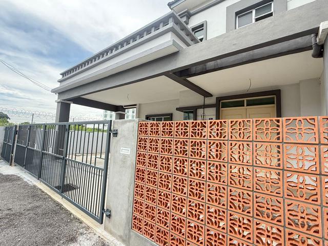 Residential House for sale in Malaka