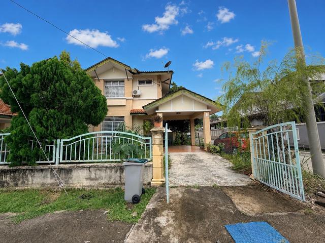 Residential House for sale in Malaka