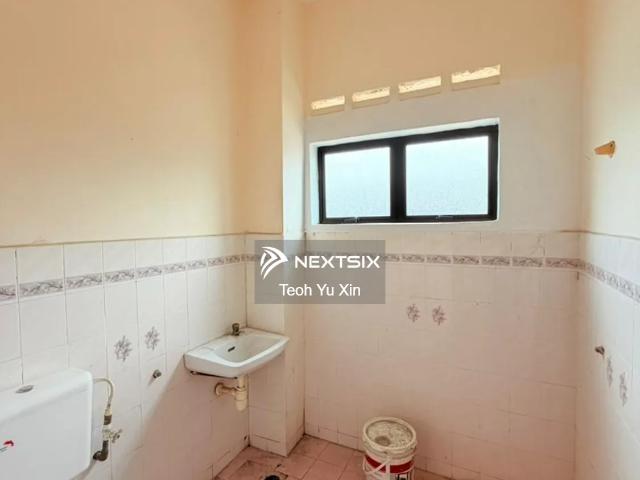 Shop for sale in Petaling, Subang Jaya