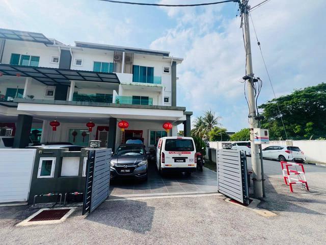 Terraced House for sale in Wellesley, Penang