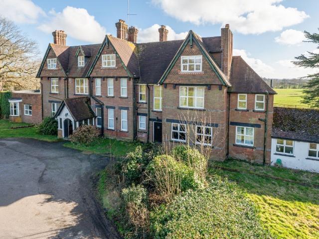 Apartment for rent in Kingsfold, Horsham
